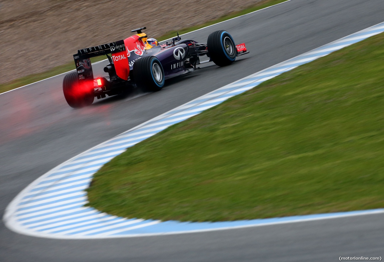 TEST F1 JEREZ 31 GENNAIO, Daniel Ricciardo (AUS), Red Bull Racing 
31.01.2014. Formula One Testing, Day Four, Jerez, Spain.