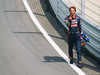 TEST SILVERSTONE 08 LUGLIO, Jean-Eric Vergne (FRA) Scuderia Toro Rosso STR9 walks back to the pits after stopping on the circuit.
08.07.2014. Formula One Testing, Silverstone, England, Tuesday.