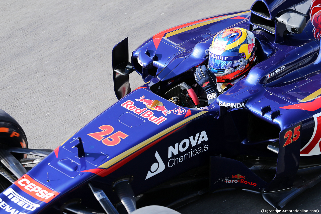 TEST SILVERSTONE 08 LUGLIO, Jean-Eric Vergne (FRA) Scuderia Toro Rosso STR9.
08.07.2014. Formula One Testing, Silverstone, England, Tuesday.