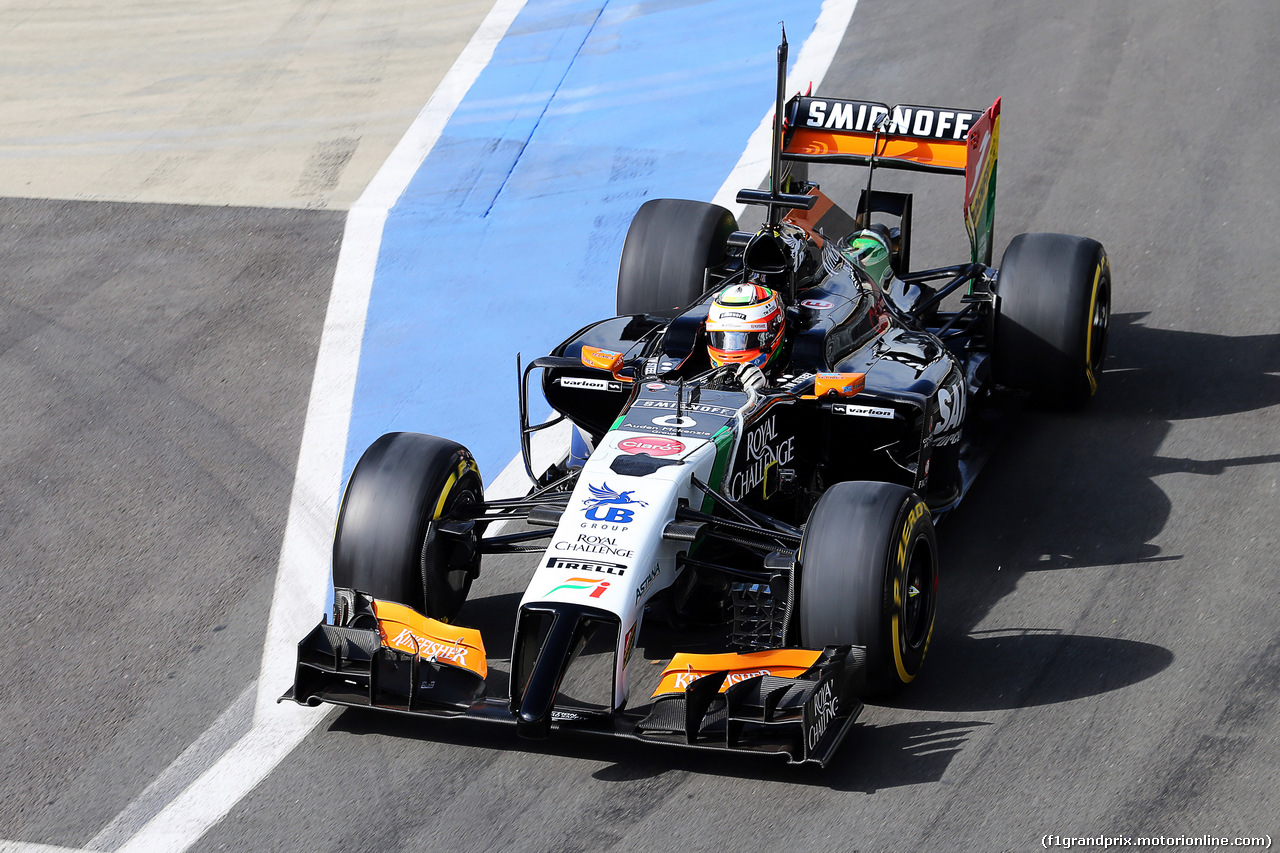 TEST SILVERSTONE 08 LUGLIO, Sergio Perez (MEX) Sahara Force India F1 VJM07.
08.07.2014. Formula One Testing, Silverstone, England, Tuesday.