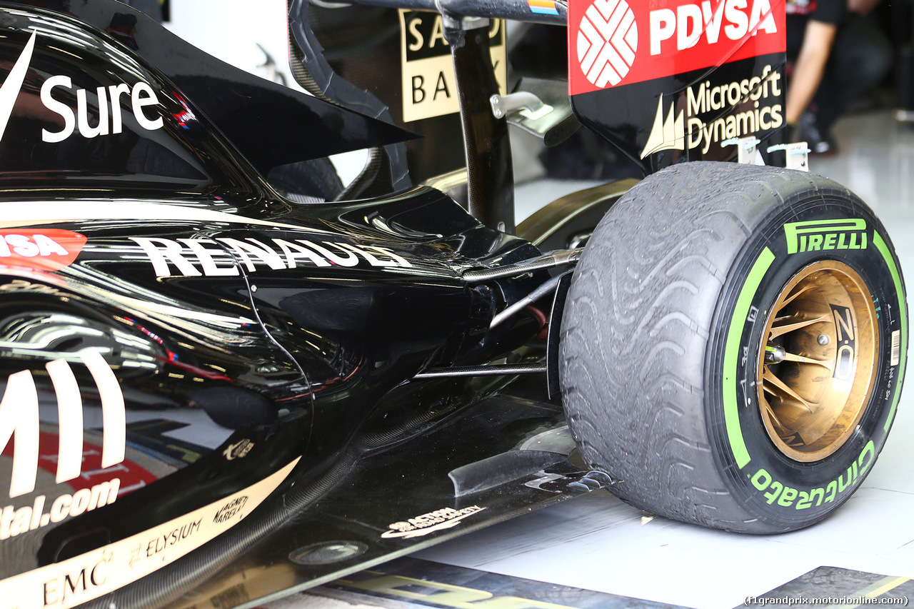 TEST SILVERSTONE 08 LUGLIO, Pastor Maldonado (VEN) Lotus F1 E21 rear suspension detail.
08.07.2014. Formula One Testing, Silverstone, England, Tuesday.