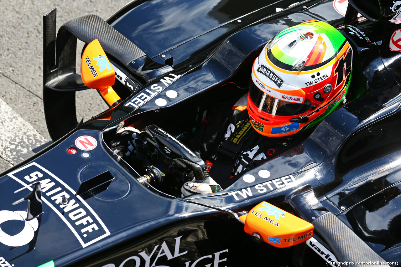 TEST SILVERSTONE 08 LUGLIO, Sergio Perez (MEX) Sahara Force India F1 VJM07.
08.07.2014. Formula One Testing, Silverstone, England, Tuesday.