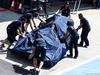 TEST SILVERSTONE 08 LUGLIO, The Scuderia Toro Rosso STR9 of Jean-Eric Vergne (FRA) Scuderia Toro Rosso is recovered back to the pits.
08.07.2014. Formula One Testing, Silverstone, England, Tuesday.