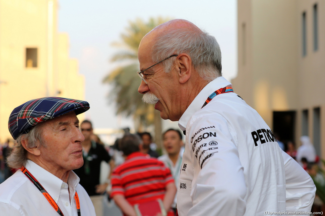 GP ABU DHABI, 28.11.2015 - Sir Jackie Stewart (GBR) e Dr. Dieter Zetsche, Chairman of Daimler