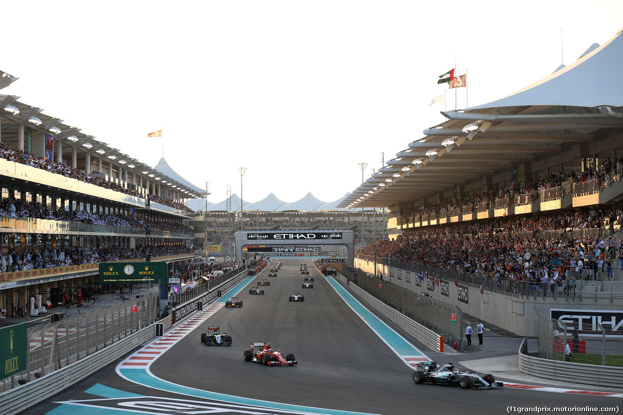GP ABU DHABI, 29.11.2015 - Gara, Lewis Hamilton (GBR) Mercedes AMG F1 W06