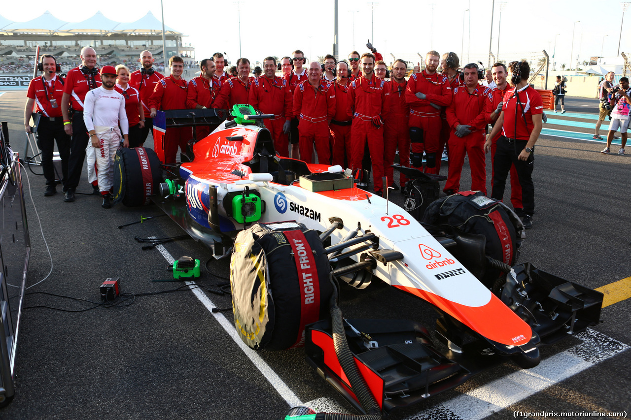 GP ABU DHABI, 29.11.2015 - Gara, William Stevens (GBR) Manor Marussia F1 Team e his team