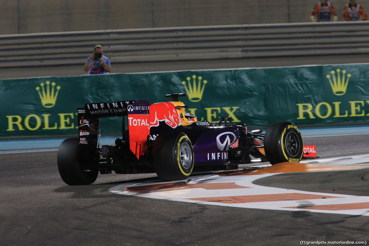 GP ABU DHABI, 29.11.2015 - Gara, Daniel Ricciardo (AUS) Red Bull Racing RB11