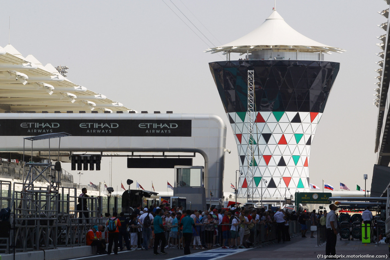 GP ABU DHABI, 26.11.2015 - Pit lane walk