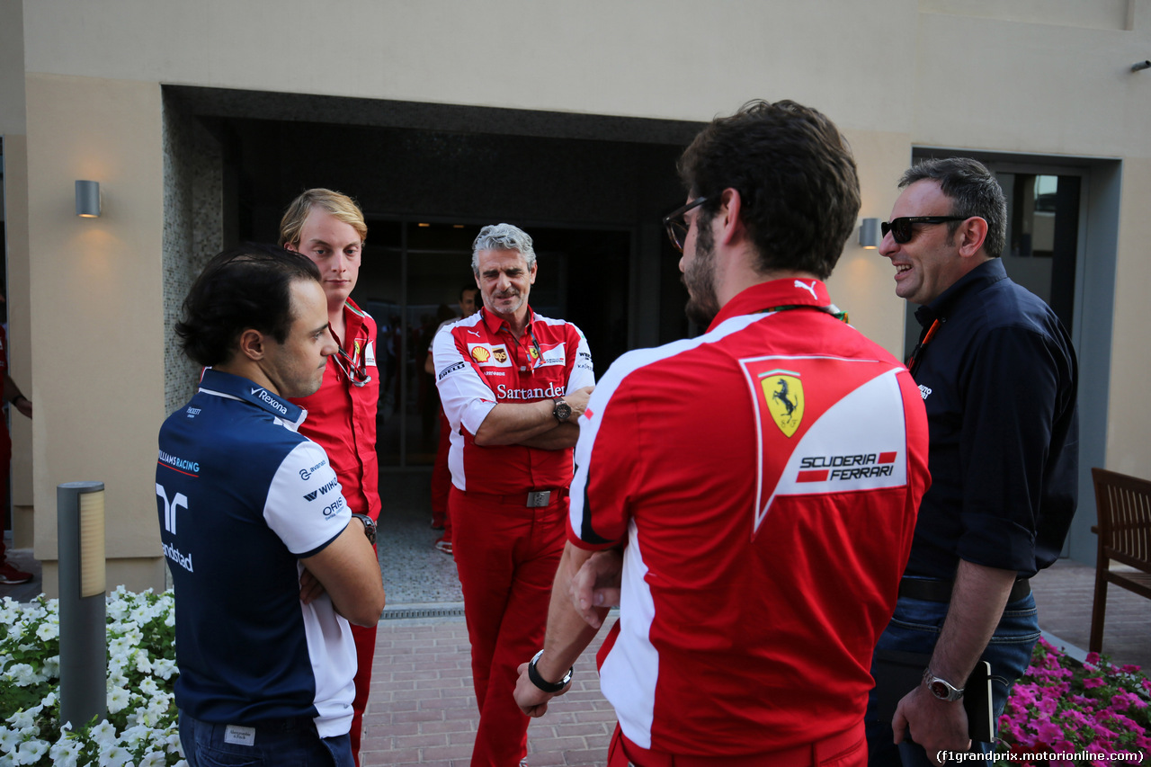 GP ABU DHABI, 27.11.2015 - Prove Libere 2, Felipe Massa (BRA) Williams F1 Team FW37 e Maurizio Arrivabene (ITA) Ferrari Team Principal