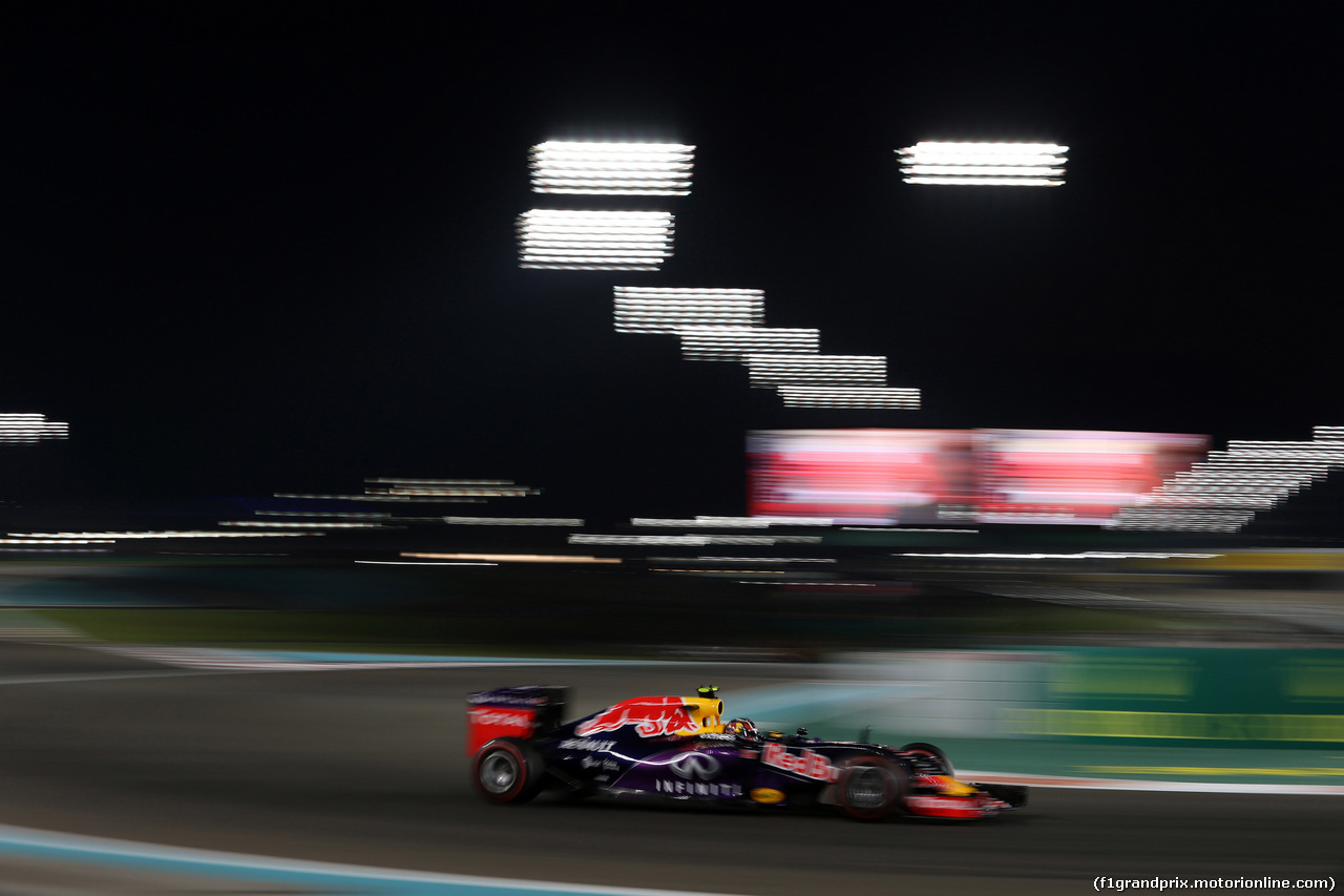 GP ABU DHABI, 27.11.2015 - Prove Libere 2, Daniil Kvyat (RUS) Red Bull Racing RB11