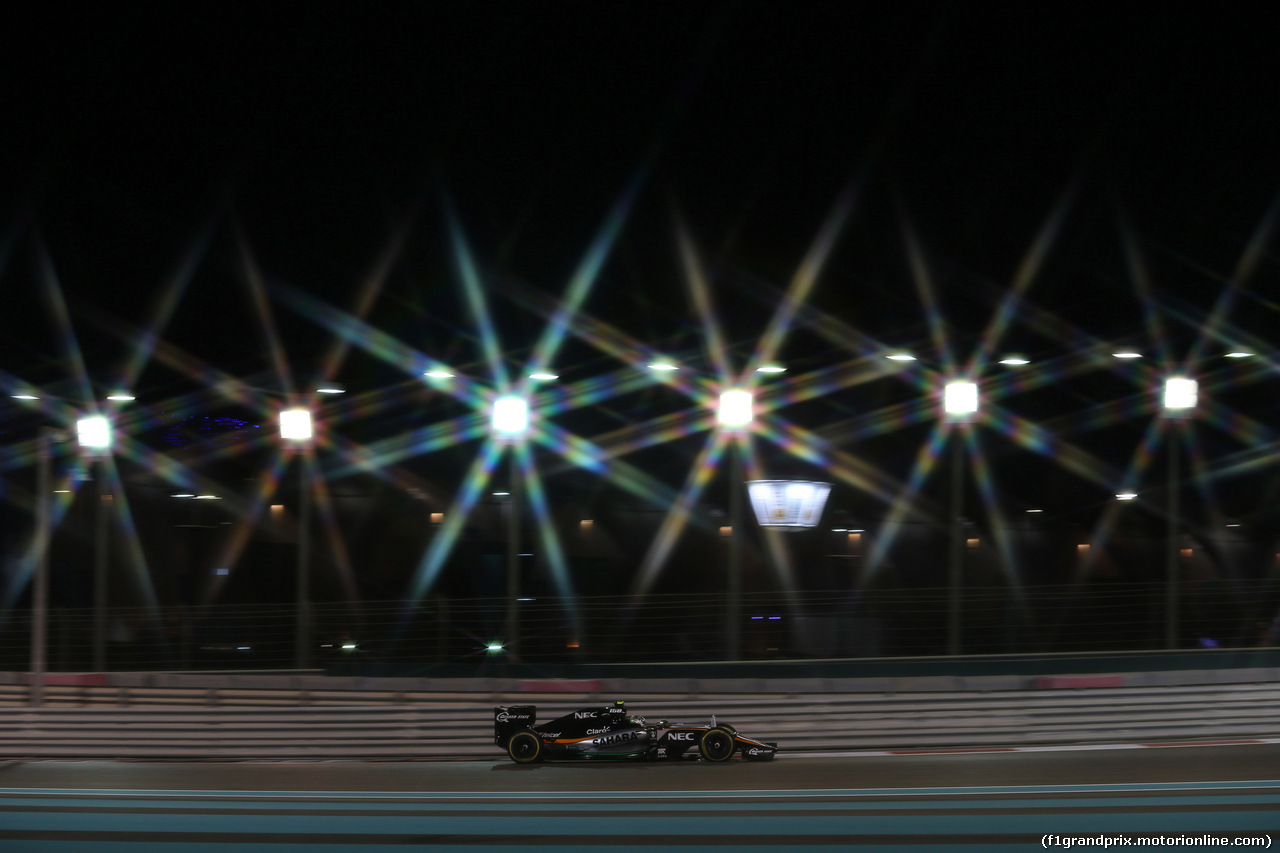 GP ABU DHABI, 27.11.2015 - Prove Libere 2, Sergio Perez (MEX) Sahara Force India F1 VJM08