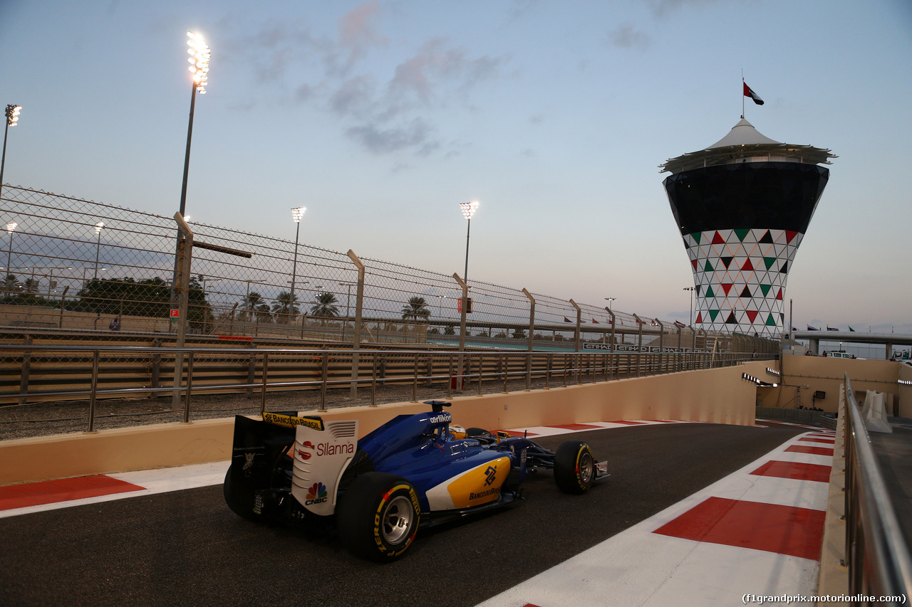 GP ABU DHABI, 27.11.2015 - Prove Libere 2, Marcus Ericsson (SUE) Sauber C34