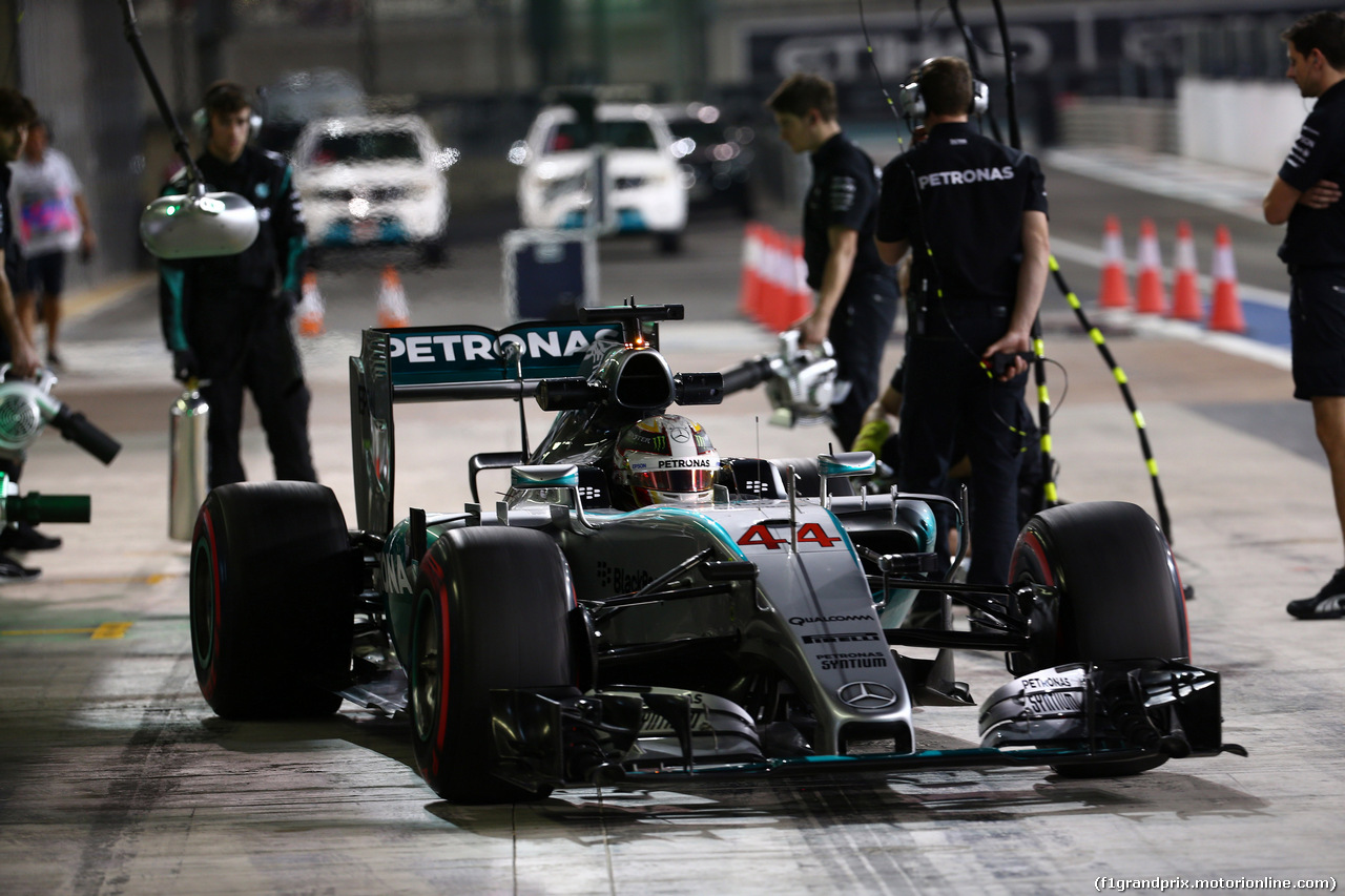 GP ABU DHABI, 27.11.2015 - Prove Libere 2, Lewis Hamilton (GBR) Mercedes AMG F1 W06