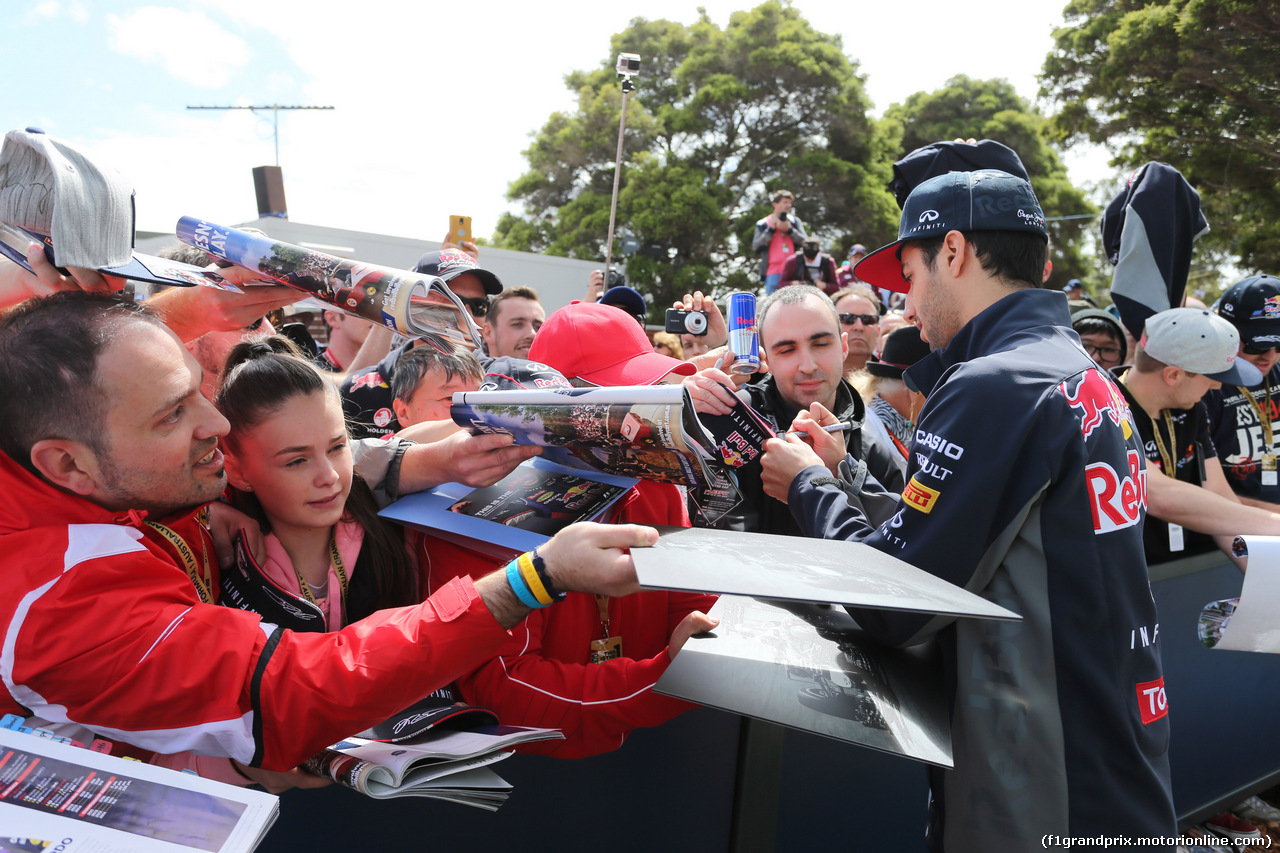 GP AUSTRALIA, 12.03.2015 - Daniel Ricciardo (AUS) Red Bull Racing RB11