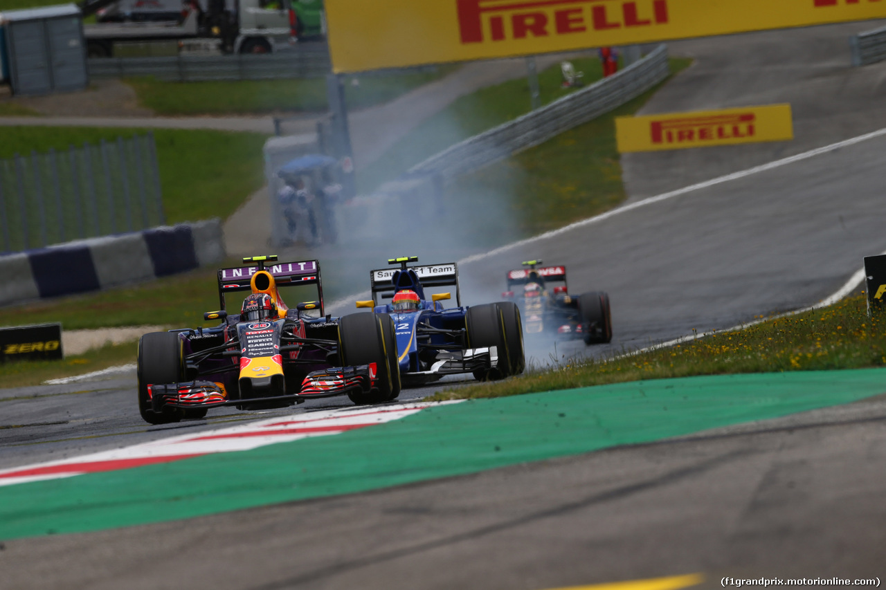 GP AUSTRIA, 21.06.2015- Gara, Daniil Kvyat (RUS) Red Bull Racing RB11