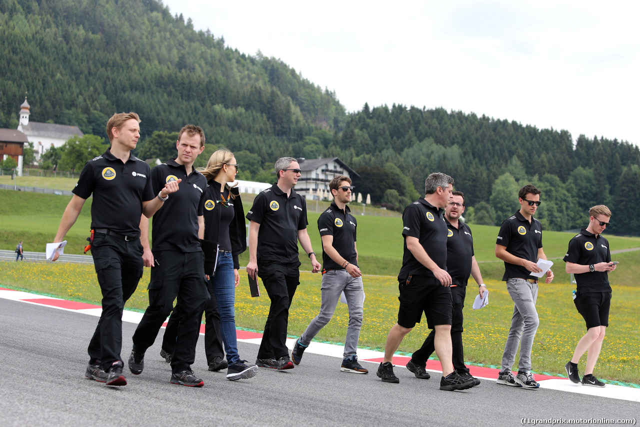 GP AUSTRIA, Romain Grosjean (FRA), Lotus F1 Team e Jolyon Palmer (GBR), Lotus F1 Team 
18.06.2015.