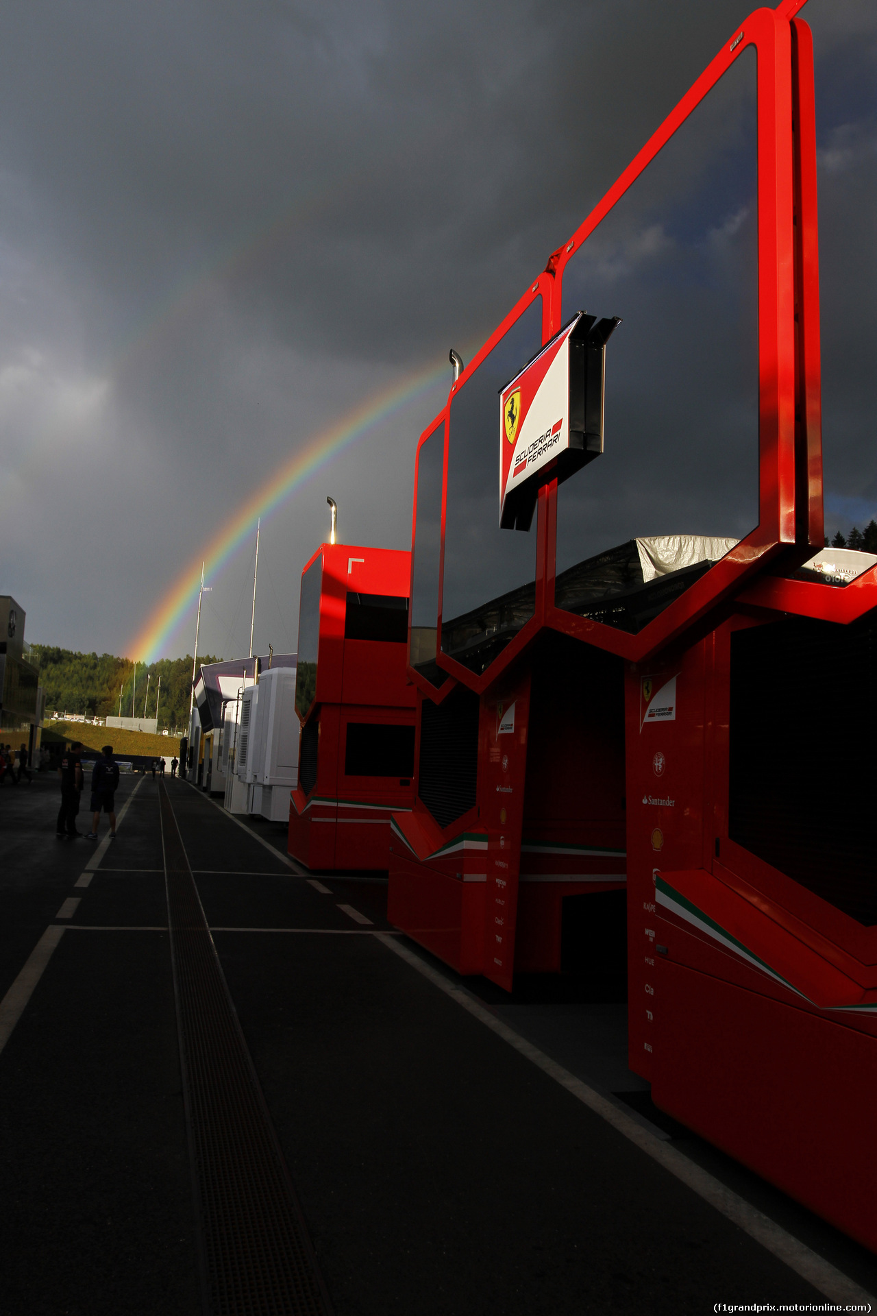 GP AUSTRIA, 19.06.2015- Rainbow over the paddock