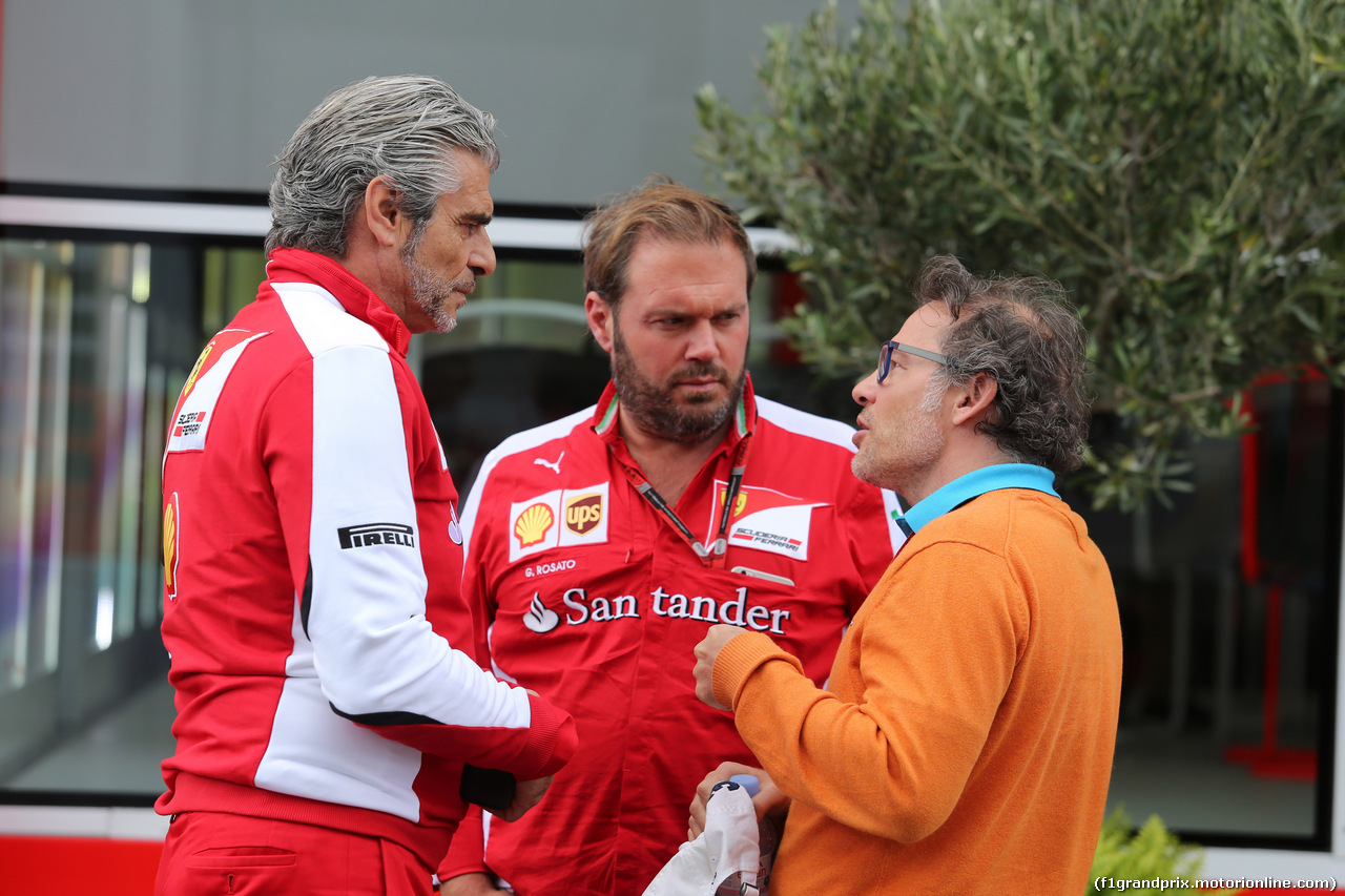 GP AUSTRIA, 20.06.2015- Maurizio Arrivabene (ITA) Ferrari Team Principal e Jaques Villeneuve (CAN)