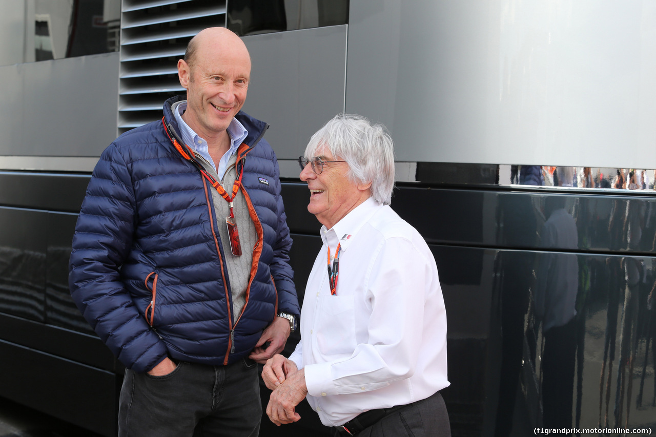 GP AUSTRIA, 20.06.2015- Bernie Ecclestone (GBR), President e CEO of Formula One Management e Donald Mackenzie (GBR) CVC Capital Partners Managing Partner, Co Head of Global Investments