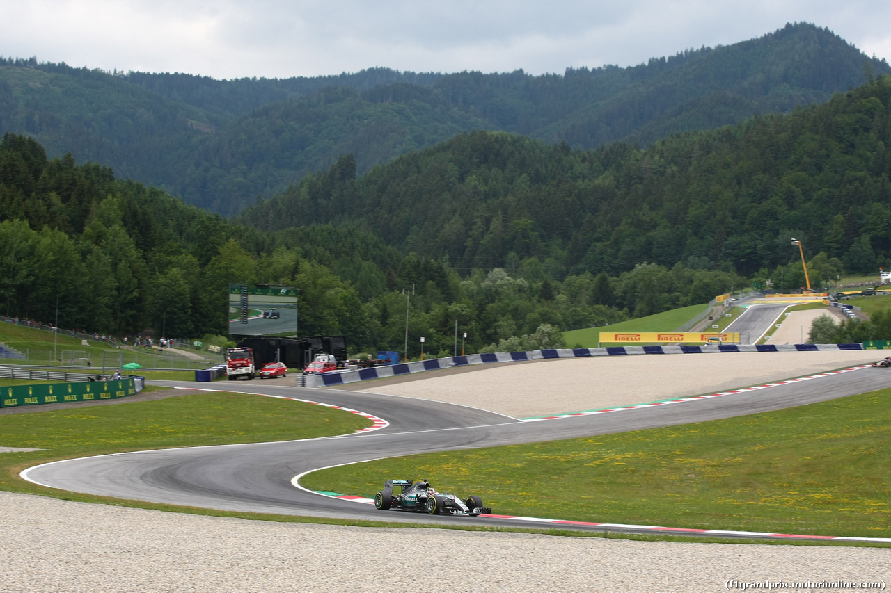 GP AUSTRIA, 19.06.2015- Prove Libere 1,  Lewis Hamilton (GBR) Mercedes AMG F1 W06