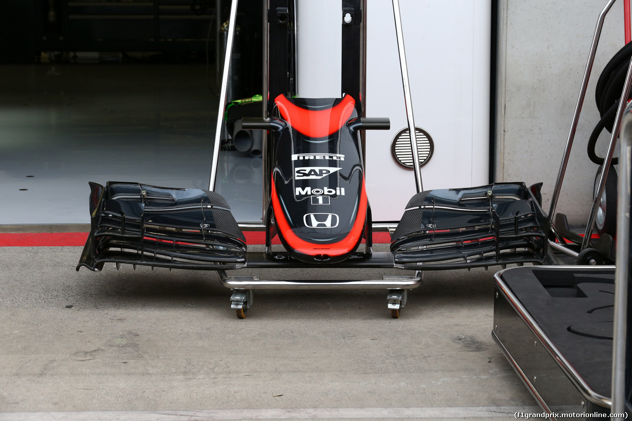 GP AUSTRIA, 19.06.2015- McLaren Honda MP4-30 Frontal Wing