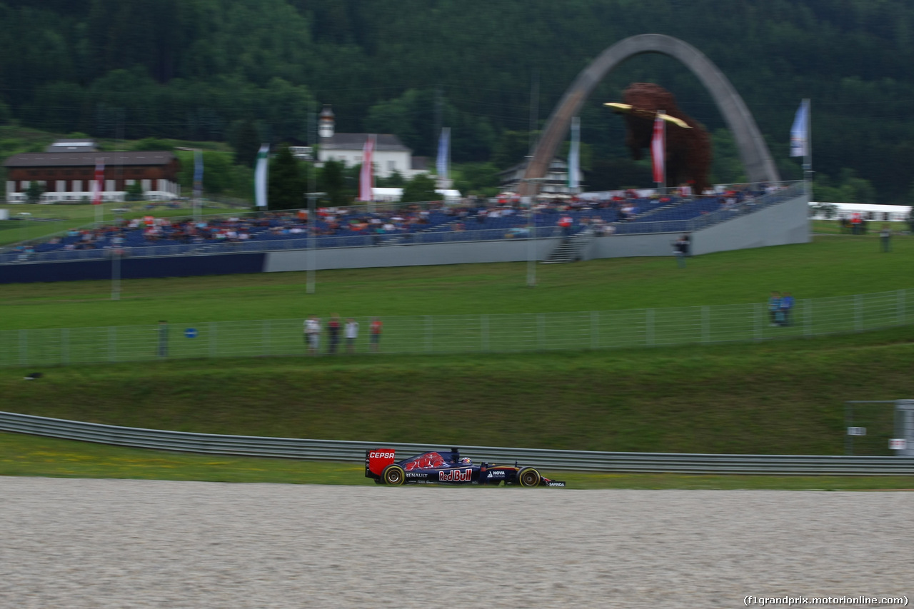 GP AUSTRIA, 19.06.2015- Prove Libere 1, Max Verstappen (NED) Scuderia Toro Rosso STR10