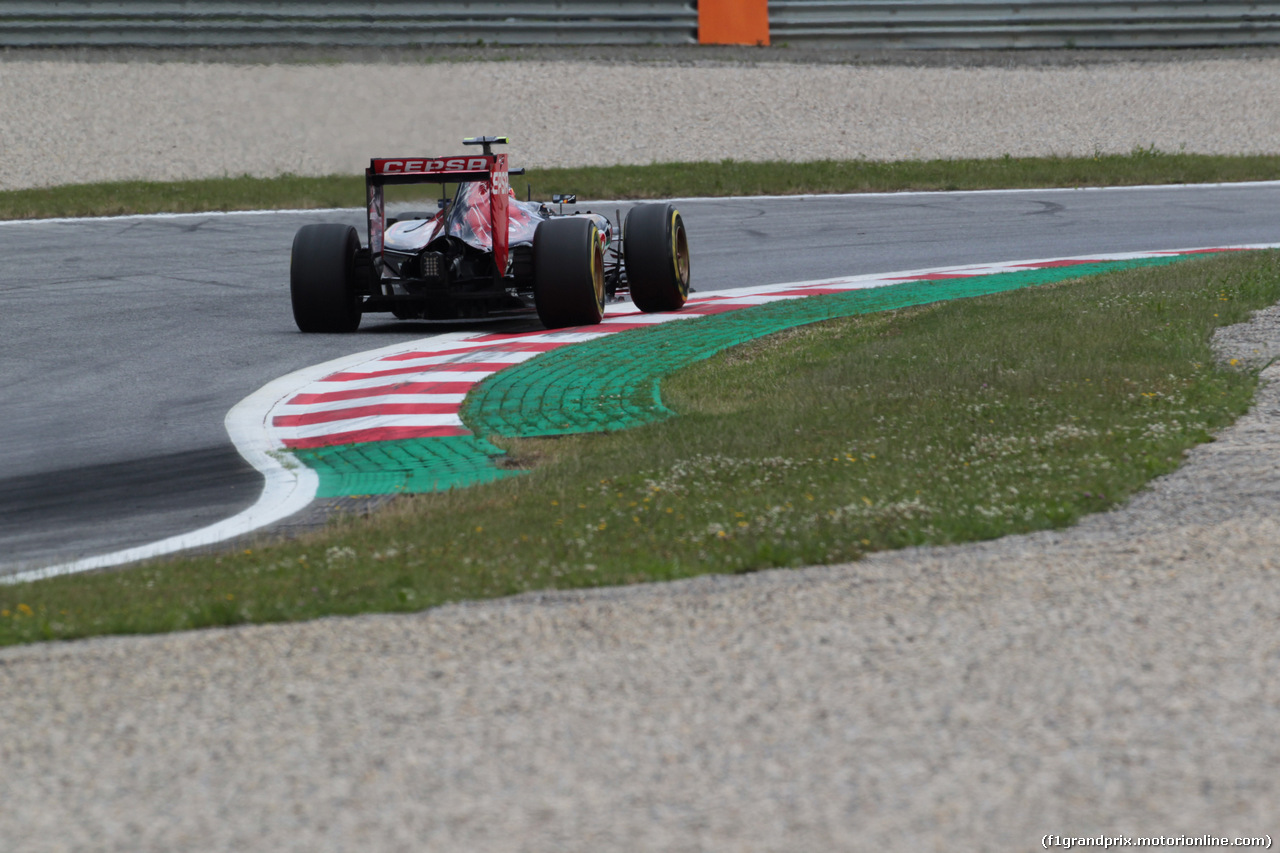 GP AUSTRIA, 19.06.2015- Prove Libere 1, Carlos Sainz Jr (ESP) Scuderia Toro Rosso STR10