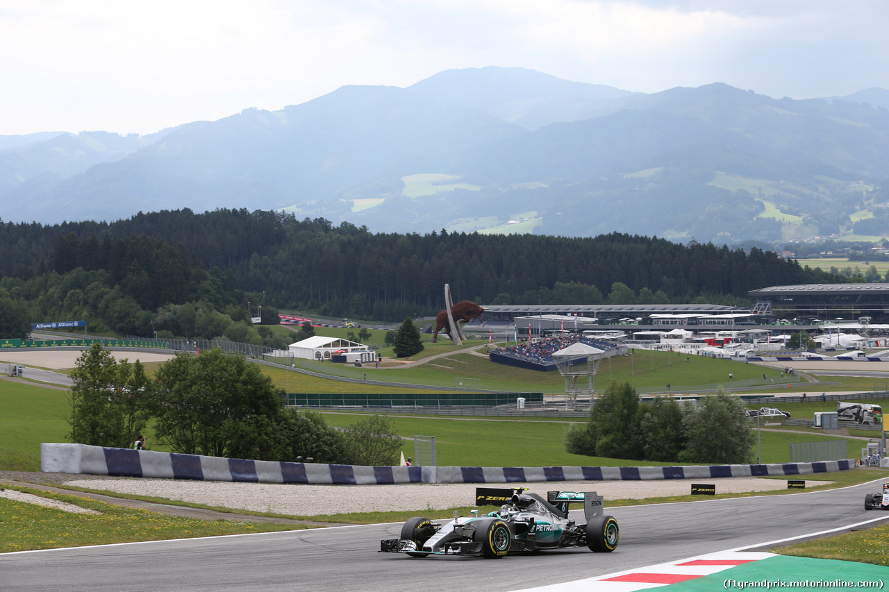 GP AUSTRIA, 19.06.2015- Prove Libere 1, Nico Rosberg (GER) Mercedes AMG F1 W06