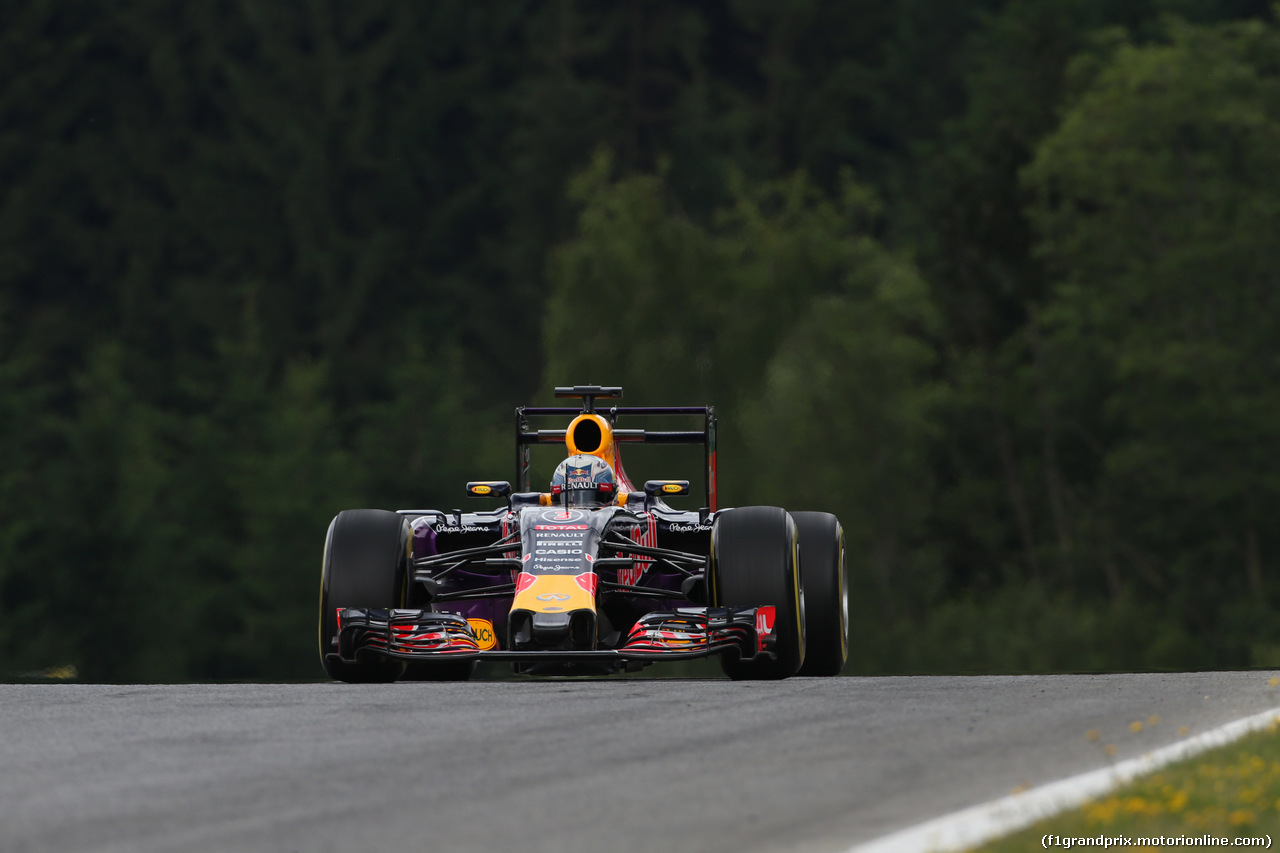 GP AUSTRIA, 19.06.2015- Prove Libere 1, Daniel Ricciardo (AUS) Red Bull Racing RB11