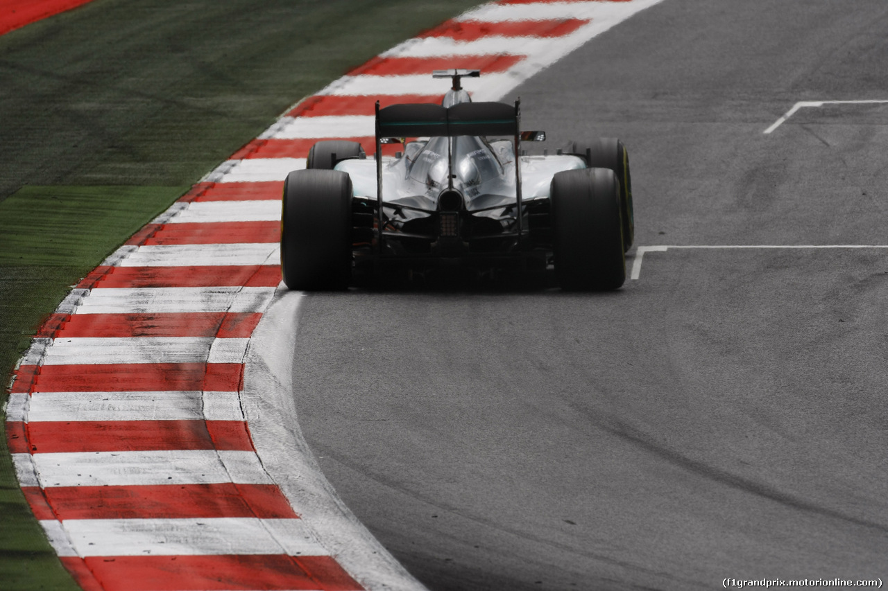 GP AUSTRIA, 19.06.2015- Prove Libere 2, Lewis Hamilton (GBR) Mercedes AMG F1 W06