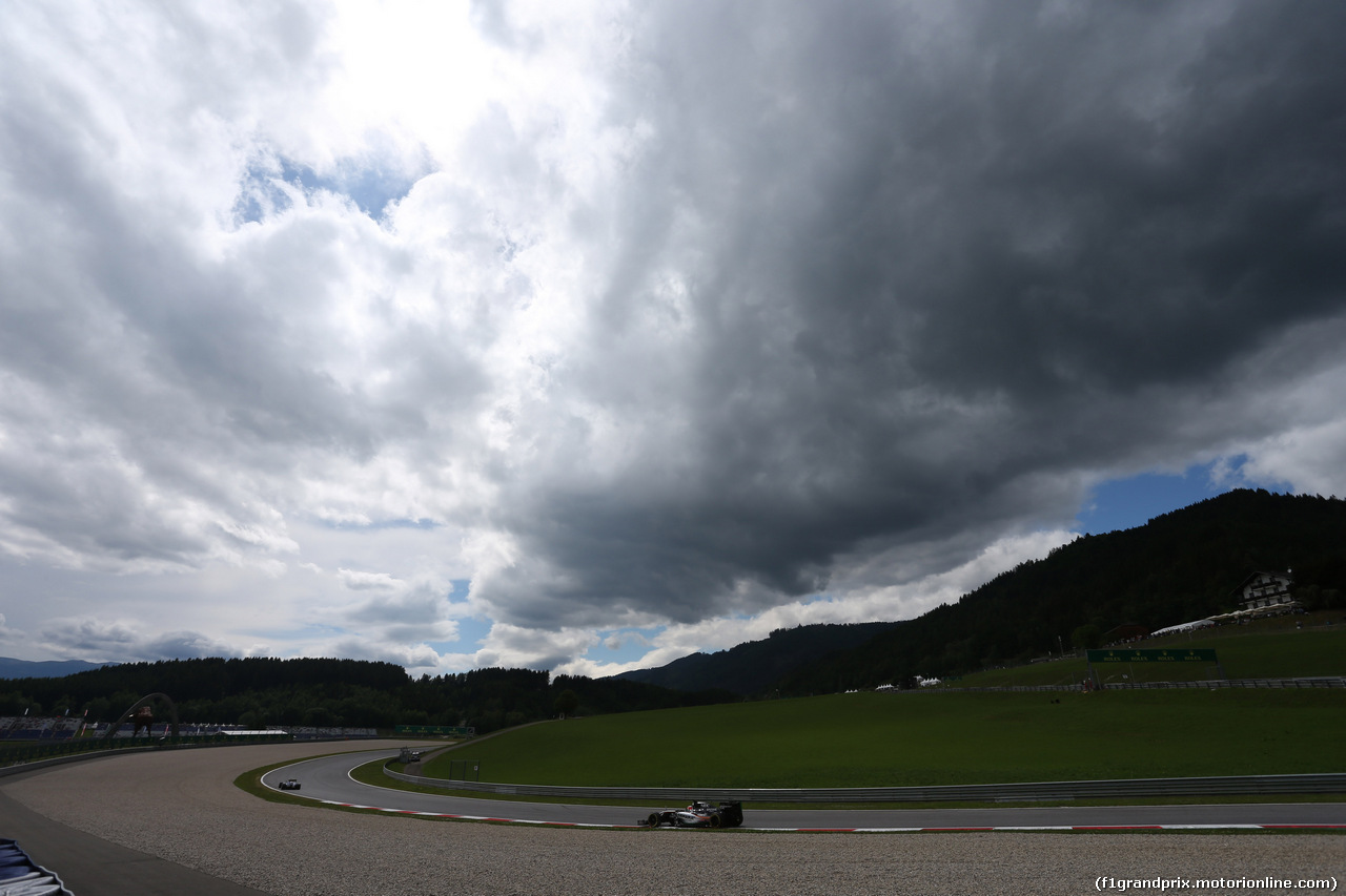 GP AUSTRIA, 19.06.2015- Prove Libere 2, Daniel Ricciardo (AUS) Red Bull Racing RB11