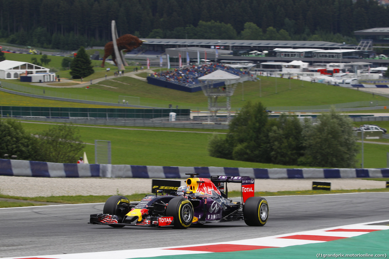 GP AUSTRIA, 19.06.2015- Prove Libere 2, Daniel Ricciardo (AUS) Red Bull Racing RB11