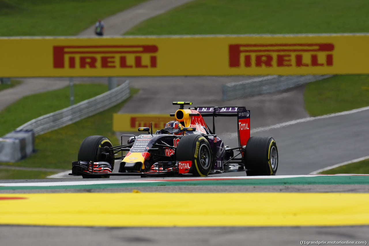 GP AUSTRIA, 19.06.2015- Prove Libere 2, Daniil Kvyat (RUS) Red Bull Racing RB11