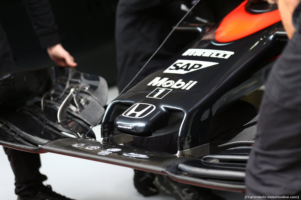 GP AUSTRIA, 19.06.2015-  The new McLaren Honda MP4-30 Frontal Wing