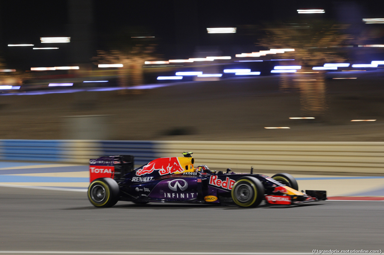 GP BAHRAIN, 19.04.2015 - Gara, Daniil Kvyat (RUS) Red Bull Racing RB11