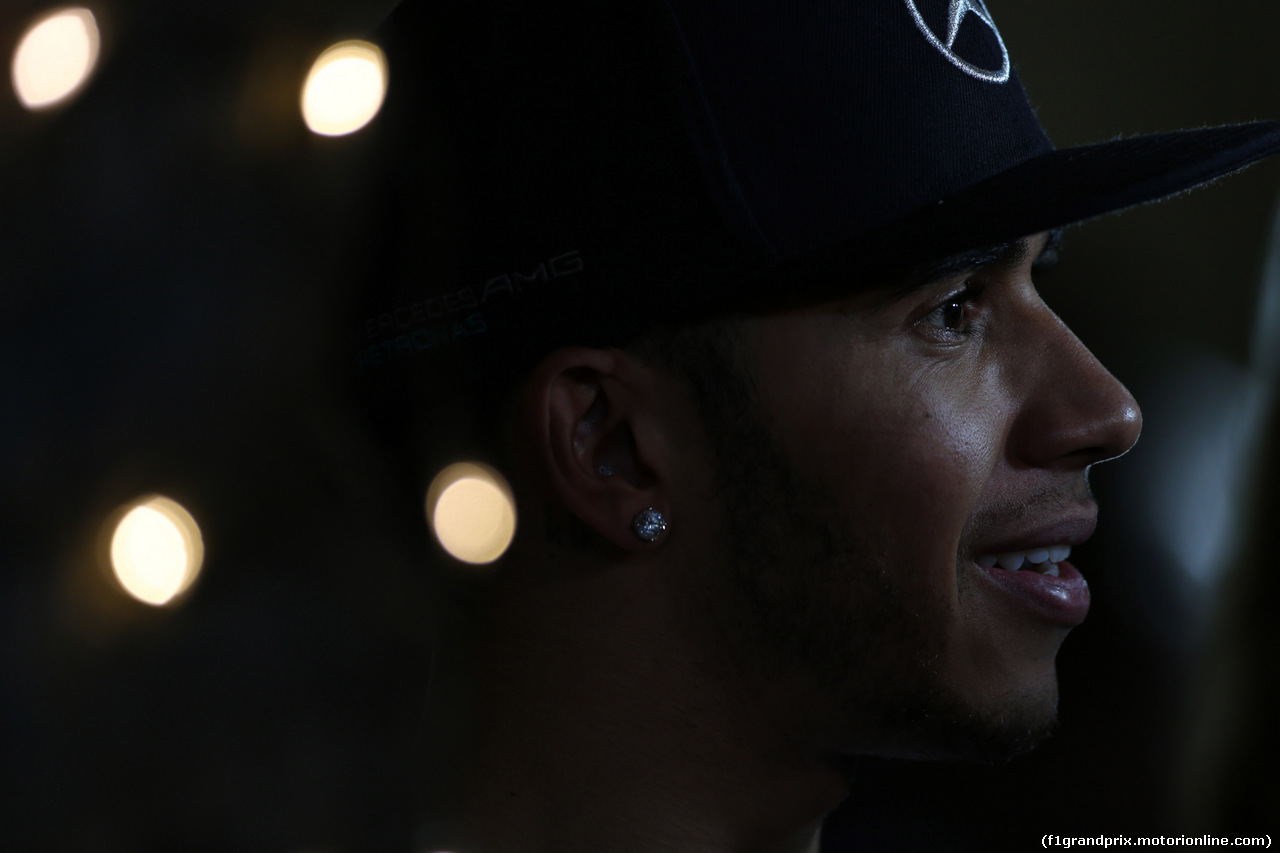 GP BAHRAIN, 19.04.2015 - Gara, Lewis Hamilton (GBR) Mercedes AMG F1 W06