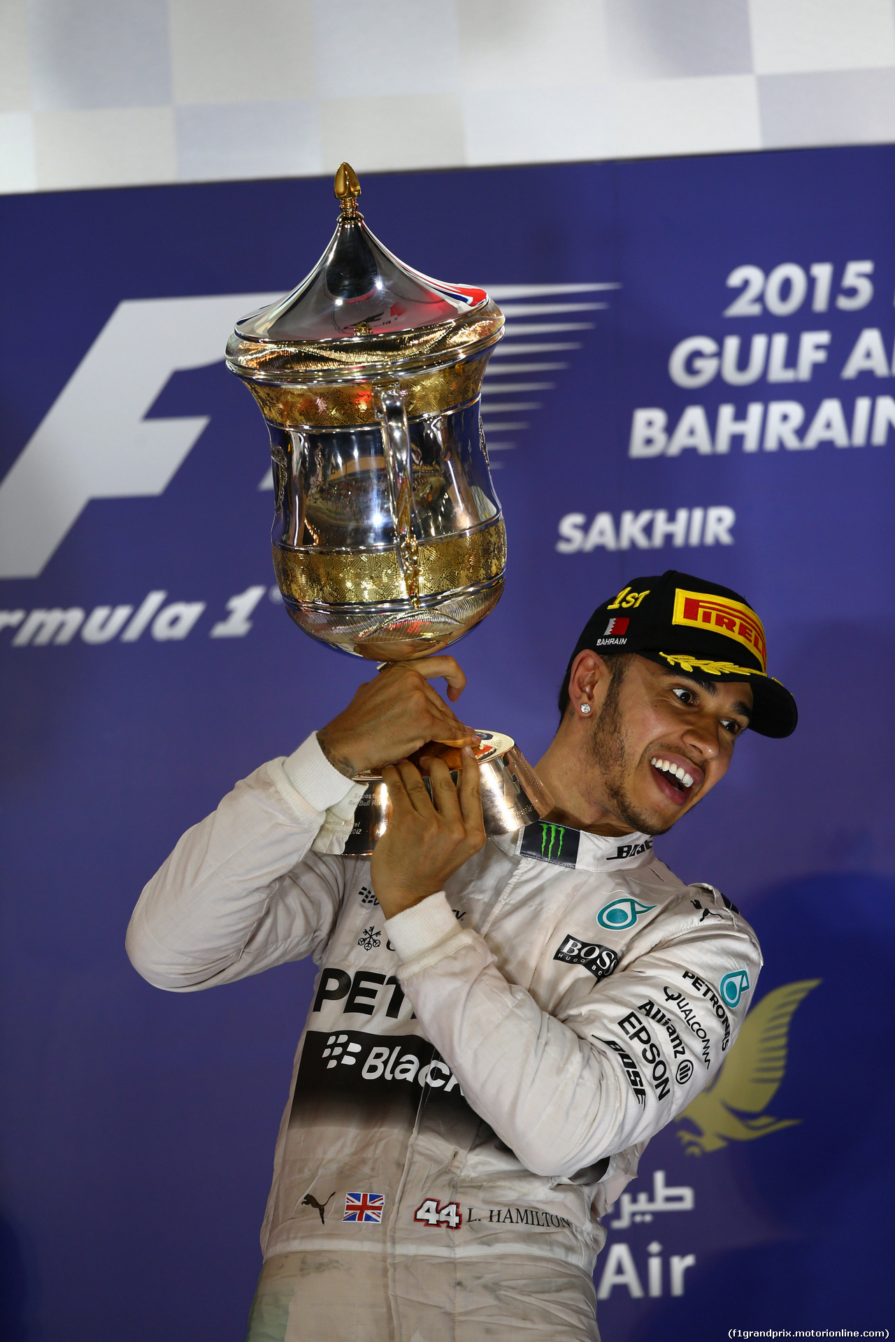GP BAHRAIN, 19.04.2015 - Gara, 1st position Lewis Hamilton (GBR) Mercedes AMG F1 W06