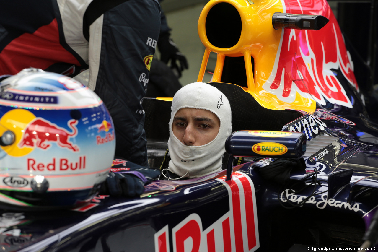 GP BAHRAIN, 19.04.2015 - Gara, Daniel Ricciardo (AUS) Red Bull Racing RB11
