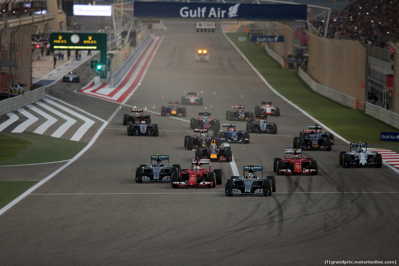 GP BAHRAIN, 19.04.2015 - Gara, Start of the race