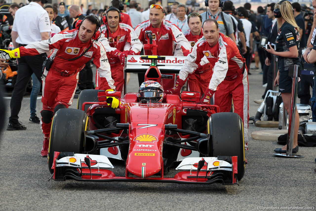 GP BAHRAIN, 19.04.2015 - Gara, Kimi Raikkonen (FIN) Ferrari SF15-T