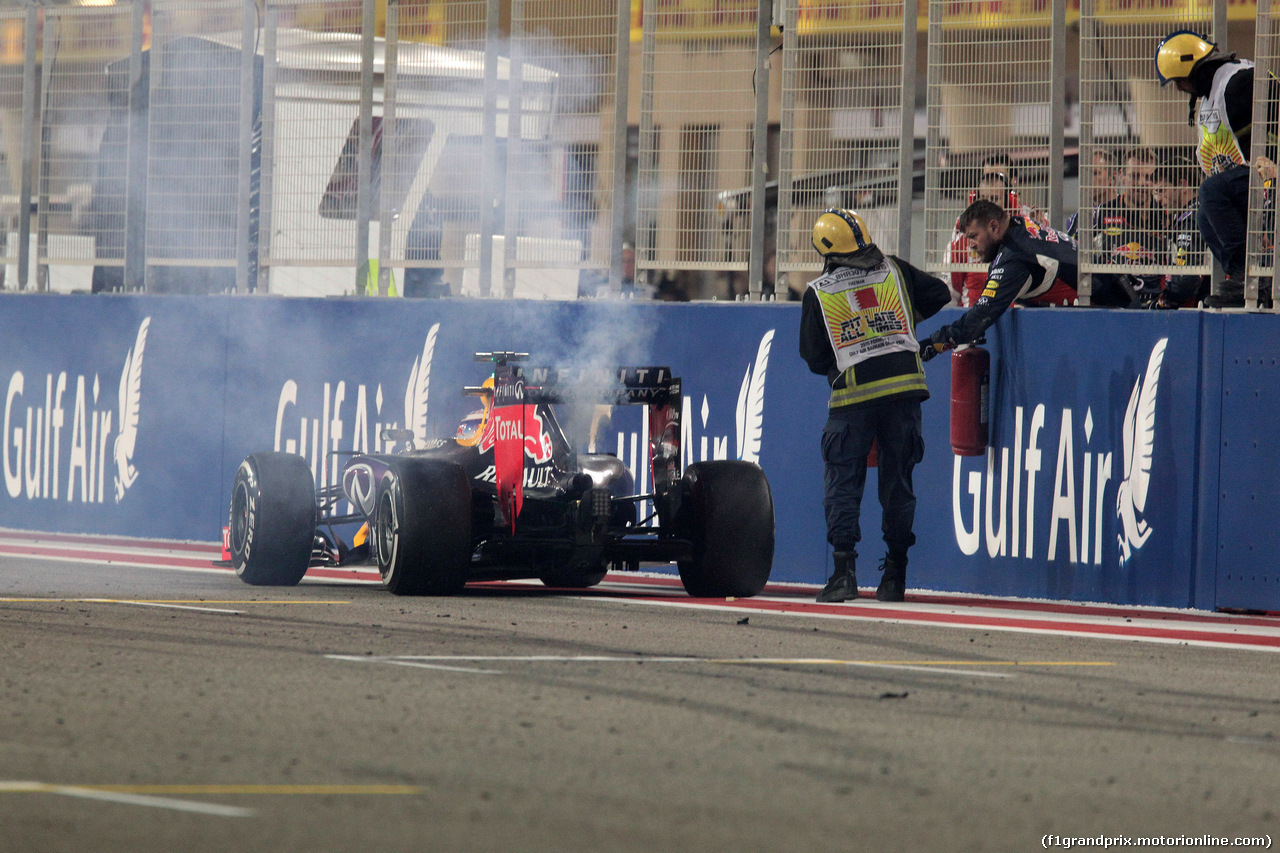 GP BAHRAIN, 19.04.2015 - Gara, Daniel Ricciardo (AUS) Red Bull Racing RB11