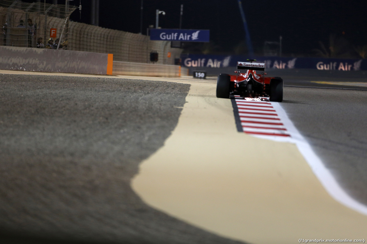 GP BAHRAIN, 19.04.2015 - Gara, Kimi Raikkonen (FIN) Ferrari SF15-T