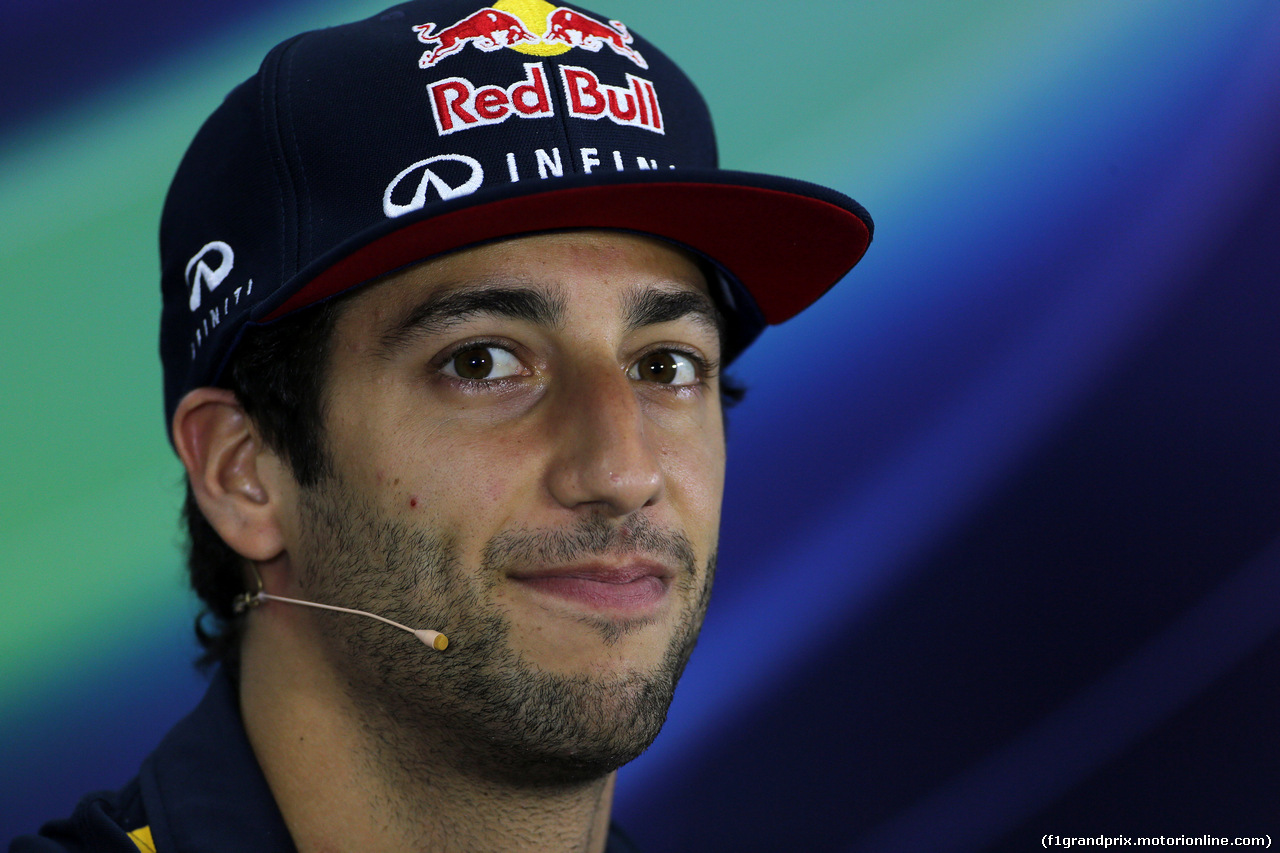 GP BAHRAIN, 16.04.2015 - Daniel Ricciardo (AUS) Red Bull Racing RB11