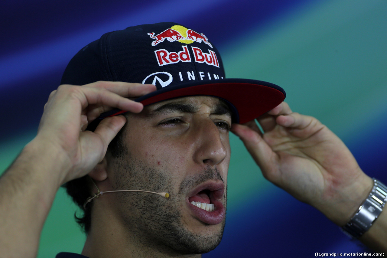 GP BAHRAIN, 16.04.2015 - Daniel Ricciardo (AUS) Red Bull Racing RB11