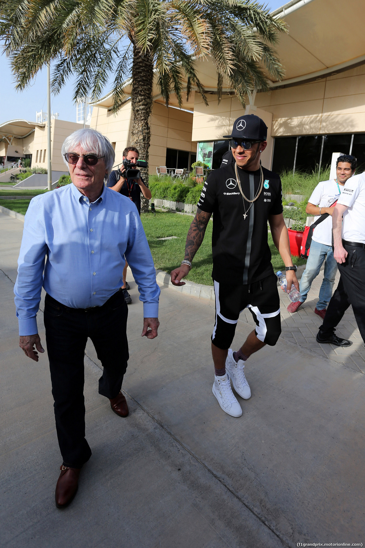 GP BAHRAIN, 16.04.2015 - Bernie Ecclestone (GBR), President e CEO of FOM e Lewis Hamilton (GBR) Mercedes AMG F1 W06