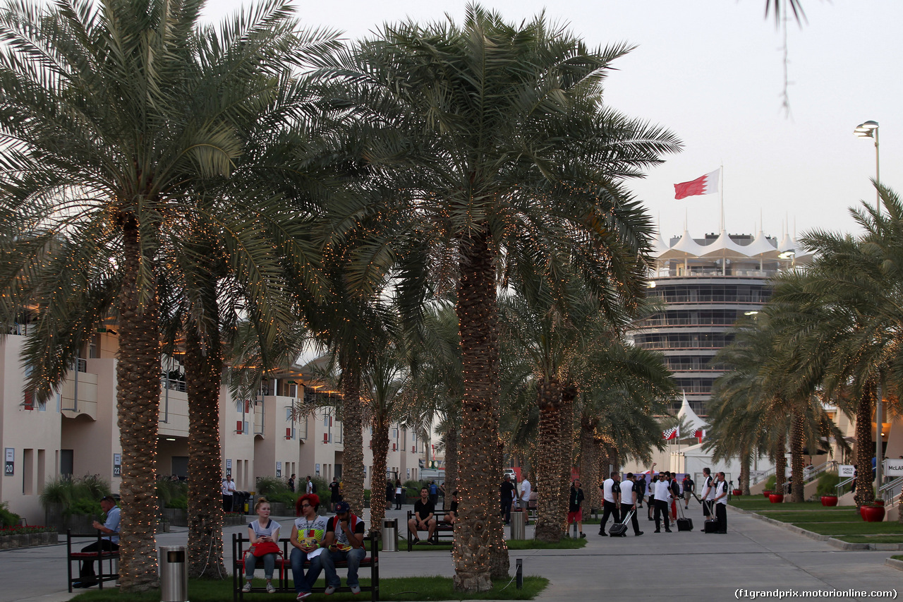 GP BAHRAIN, 16.04.2015 - The paddock
