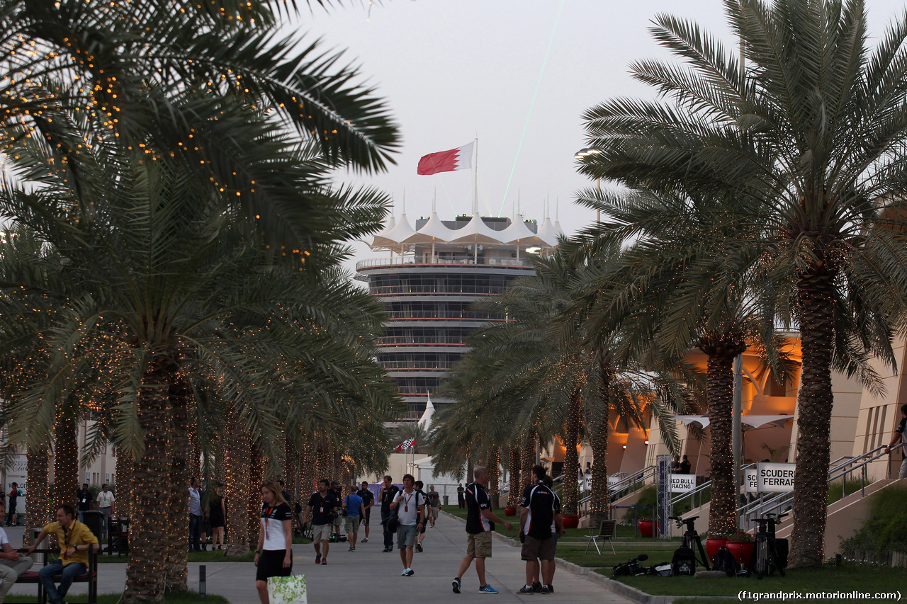GP BAHRAIN, 16.04.2015 - The paddock