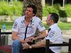 GP BAHRAIN, 16.04.2015 - (L-R) Toto Wolff (GER) Mercedes AMG F1 Shareholder e Executive Director e Paddy Lowe (GBR) Mercedes AMG F1 Executive Director