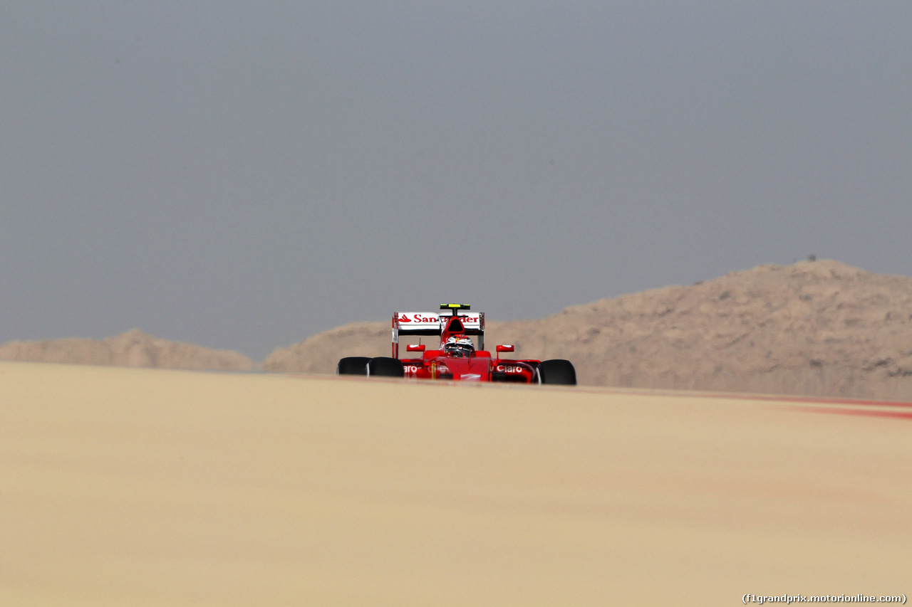 GP BAHRAIN, 18.04.2015 - Prove Libere 3, Kimi Raikkonen (FIN) Ferrari SF15-T