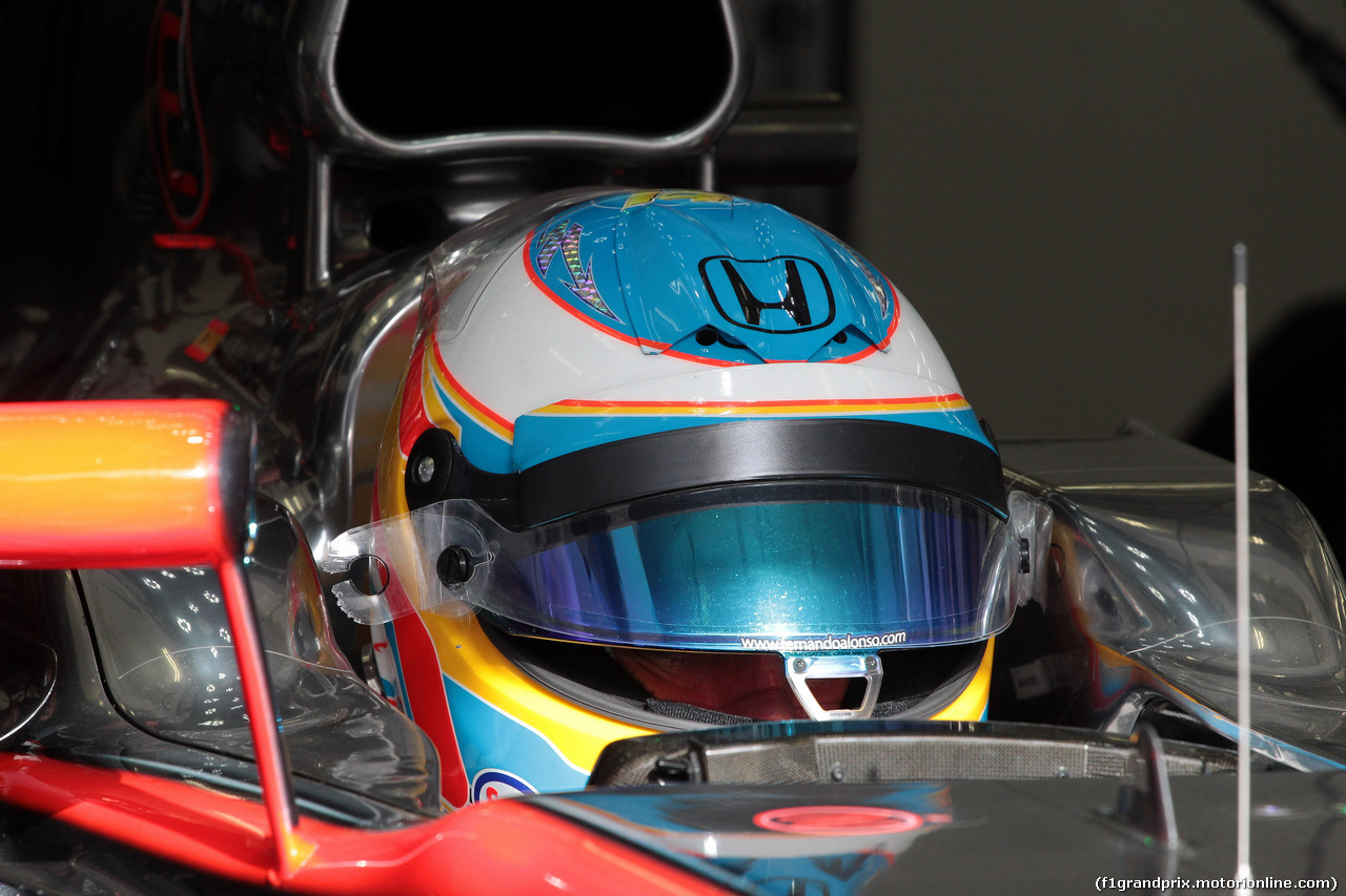 GP BAHRAIN, 18.04.2015 - Prove Libere 3, Fernando Alonso (ESP) McLaren Honda MP4-30